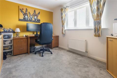 Bedroom / Office
