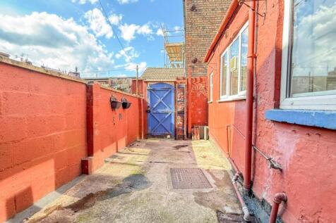 Rear Courtyard