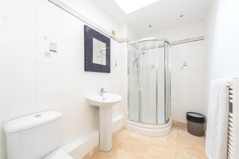 Annexe Shower Room