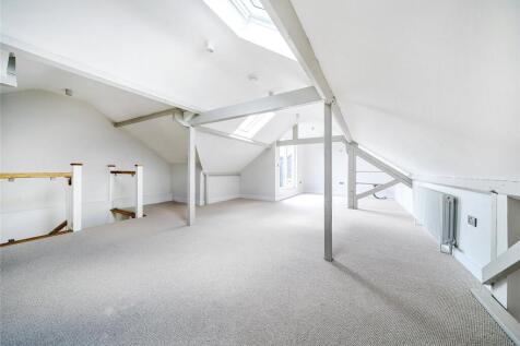 Galleried Sec Floor