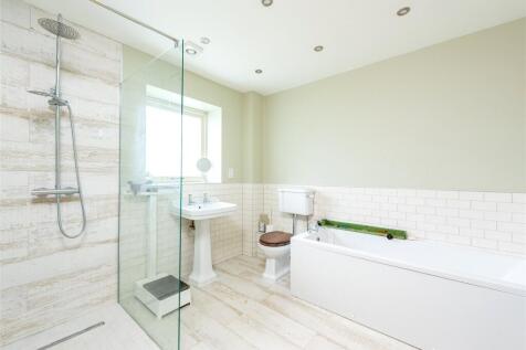 En Suite Bathroom