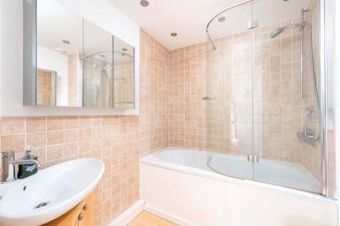 Bed One En-Suite