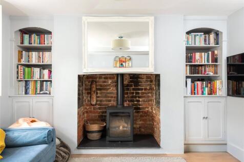F/R Fireplace