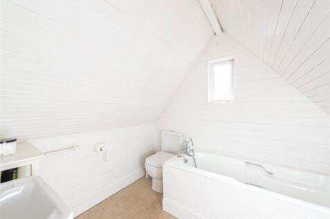 Ensuite Bedroom 5