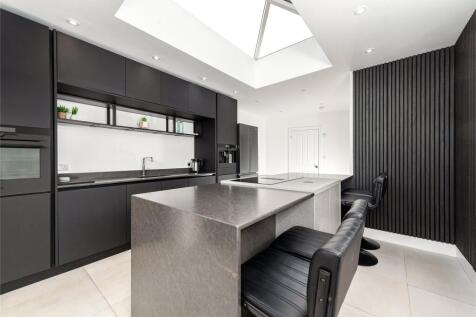 Kitchen/Breakfast Rm