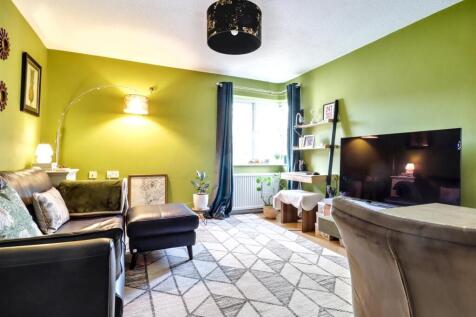 sitting/dining room