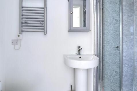 ensuite 2