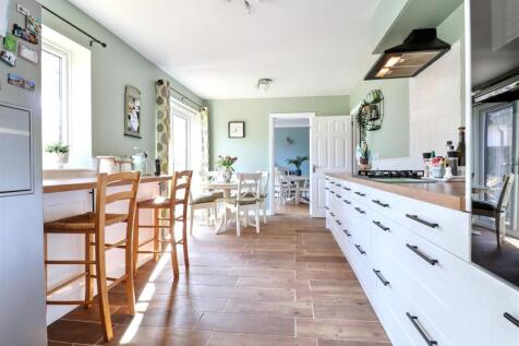 kitchen/breakfast room