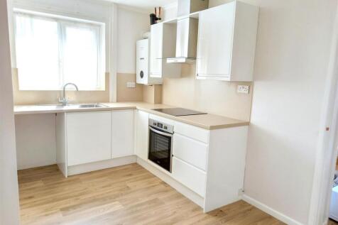 Kitchen 1.jpeg
