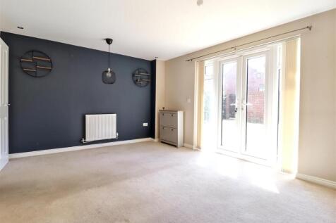 dining/sitting room