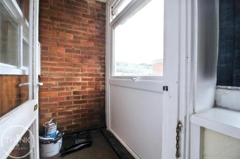 Balcony/Storage