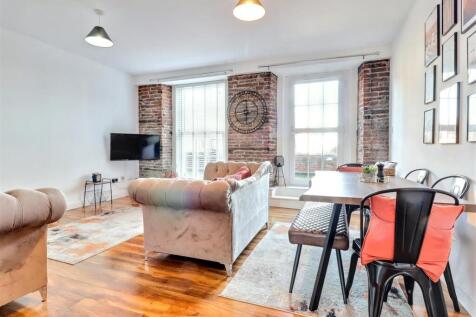 Living Room Flat 5