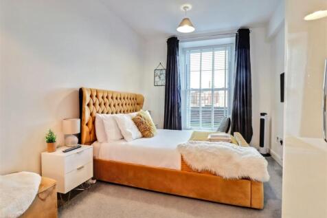 Bedroom Flat 5