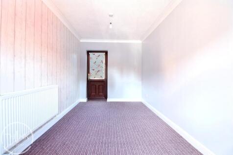 Reception/bedroom
