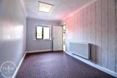 Reception/bedroom