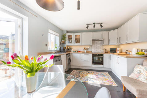 Kitchen/Dining Ro...