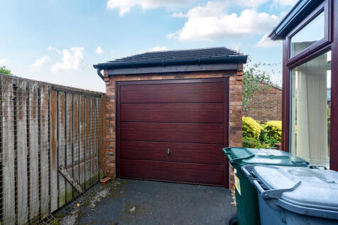 Detached Garage