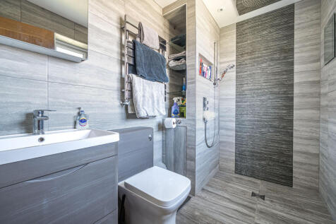 Ensuite Shower Ro...