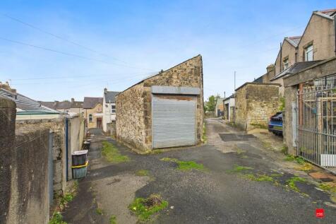 Garage / Workshop