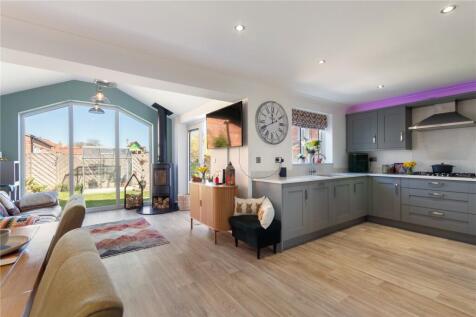 Open-Plan Family Rm