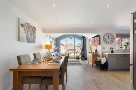 Open-Plan Family Rm