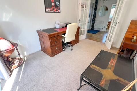 Dining/Office