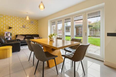 Dining / Living Area