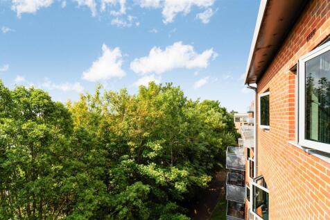 Property Image 11