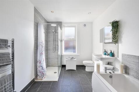 LIBERTY AVENUE, 23 (8).jpg