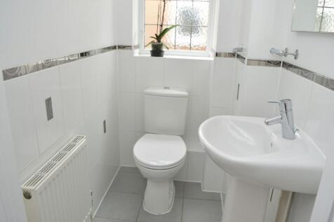 Cloakroom/wc