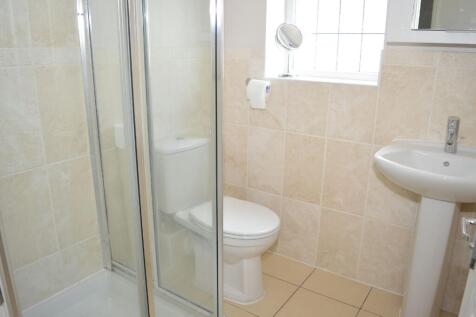En-suite Shower Room/WC