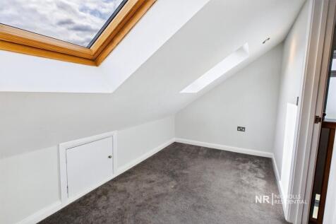 Dressing Room/Bedroom 4