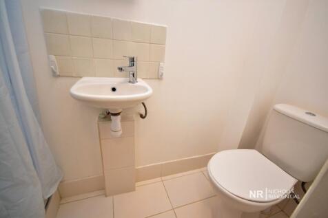 Shower Room Extra Photo