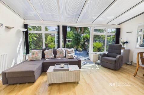 Conservatory/Family Room