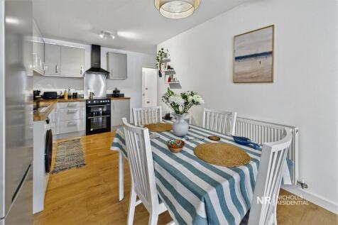 Open Plan Living/Kitchen/Dining Area