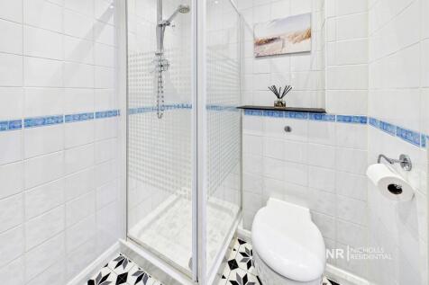 Shower Room Extra Photo
