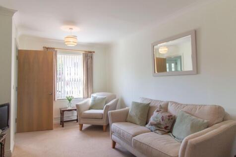 Reception room &amp; Kitchen