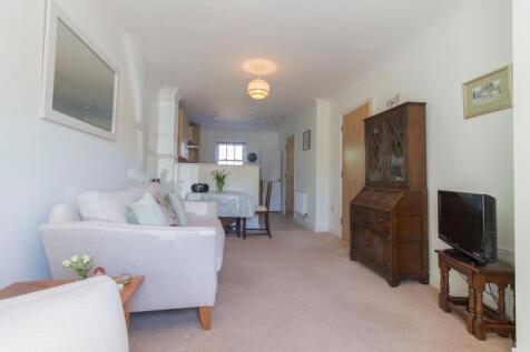 Reception room &amp; Kitchen
