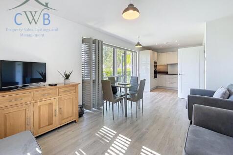 Open plan living/dining