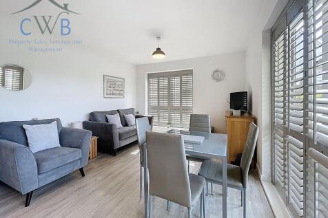 Open plan living/dining