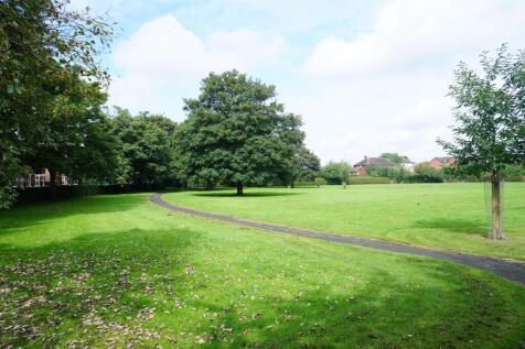 Gorse Hill Park Stretford (2).JPG