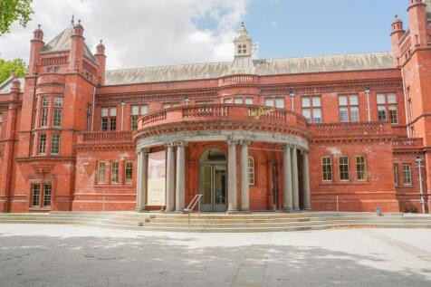 Whitworth Art Gallery 1.jpg