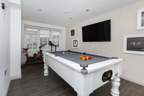 Bramleys Estate Agents - Hazel Fold - Queensbury (