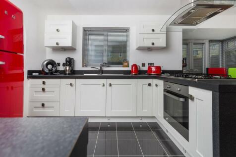 Bramleys Estate Agents - Hazel Fold - Queensbury (