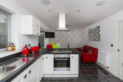 Bramleys Estate Agents - Hazel Fold - Queensbury (