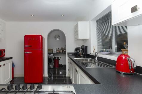 Bramleys Estate Agents - Hazel Fold - Queensbury (