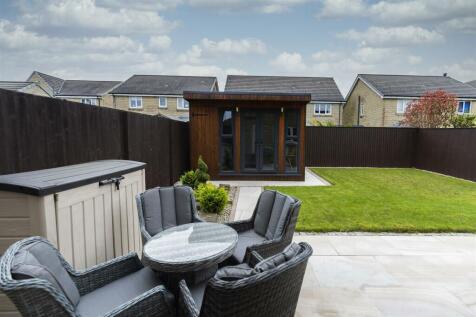 Bramleys Estate Agents - Hazel Fold - Queensbury (