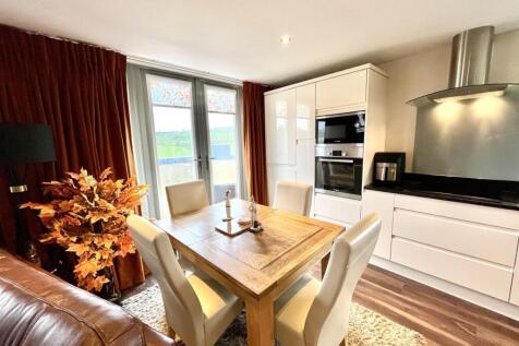 Bramleys Estate Agents - Valley Mill - Elland (4).