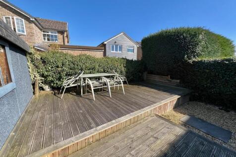 Bramleys Estate Agents - Daleside - Elland (11).jp