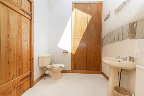 Bramleys Estate Agents - Toothill Lane - Brighouse